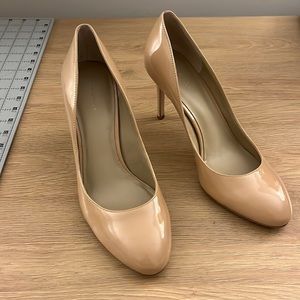 Ann Taylor size 9 patent leather tan stilettos